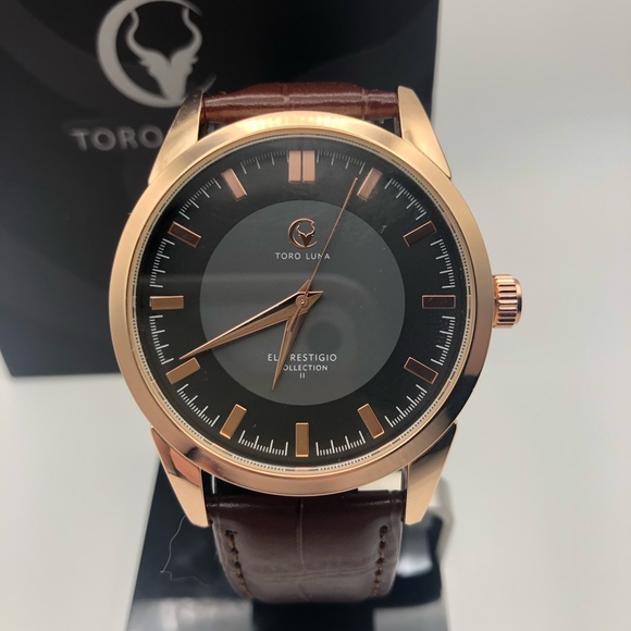 Toro Luna Aficionado Quartz Rose Gold Wristwatch. - Picture 4 of 10